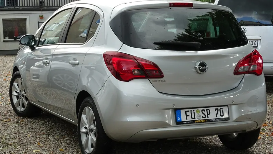 OPEL Corsa -
