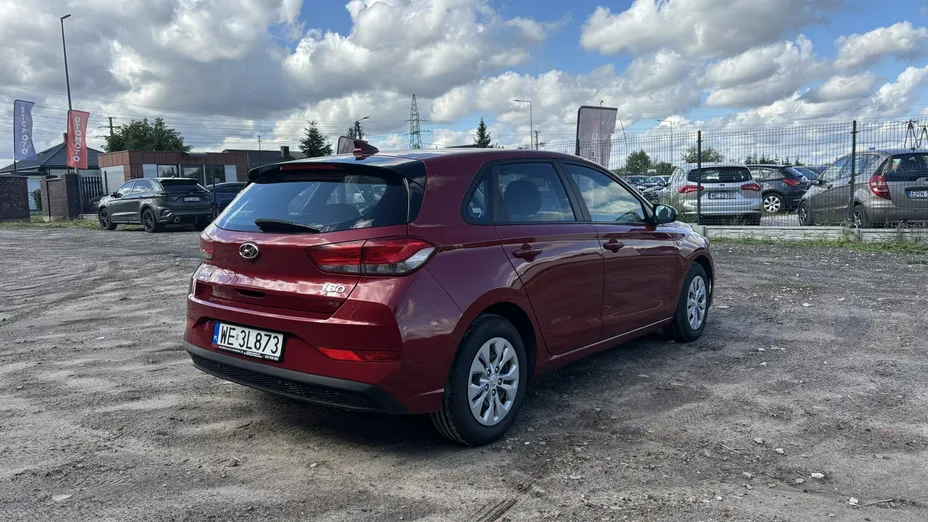 HYUNDAI i30 -