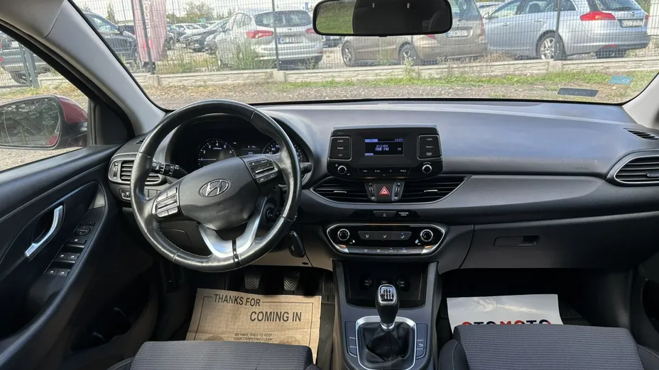 HYUNDAI i30 -
