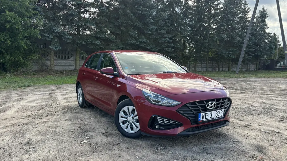 HYUNDAI i30 -