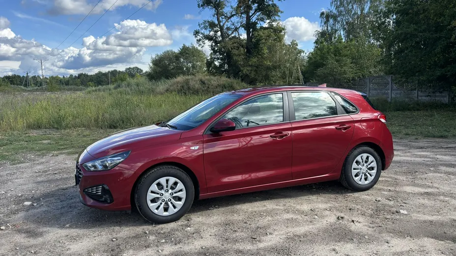 HYUNDAI i30 -