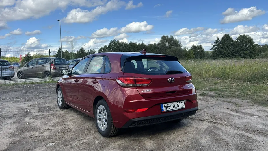HYUNDAI i30 -