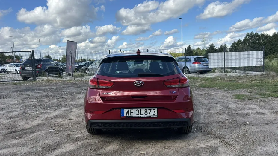 HYUNDAI i30 -