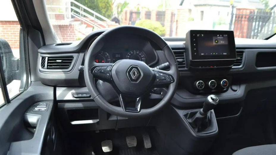 RENAULT Trafic -