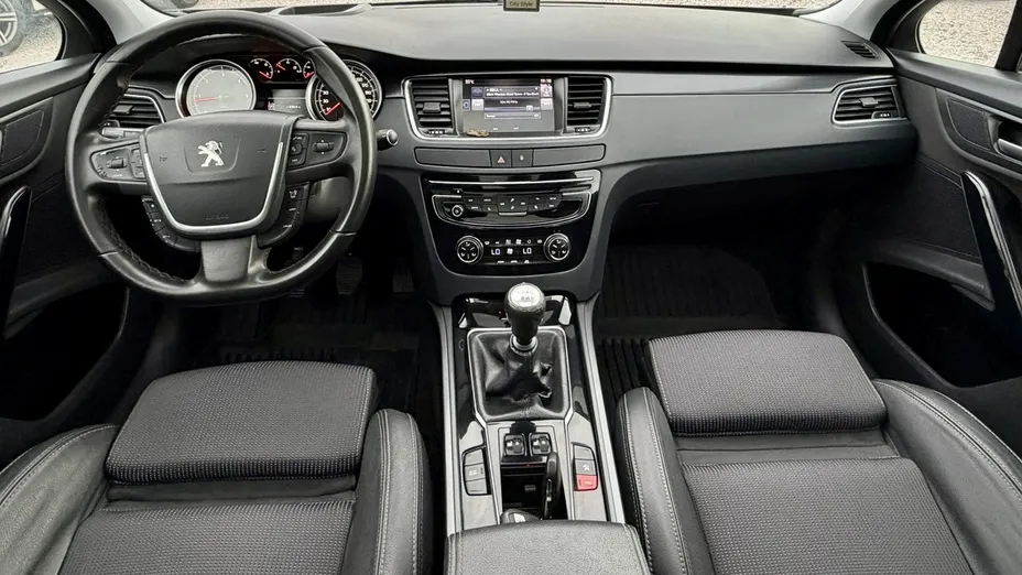 PEUGEOT 508 -