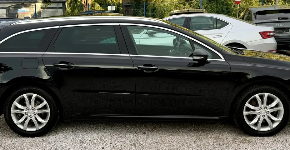 PEUGEOT 508 -