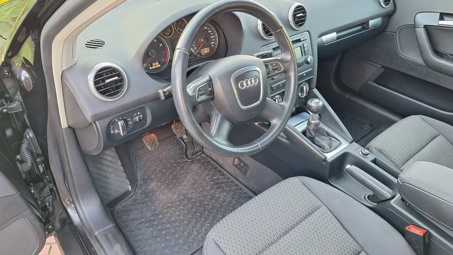 AUDI A3 Sportback -