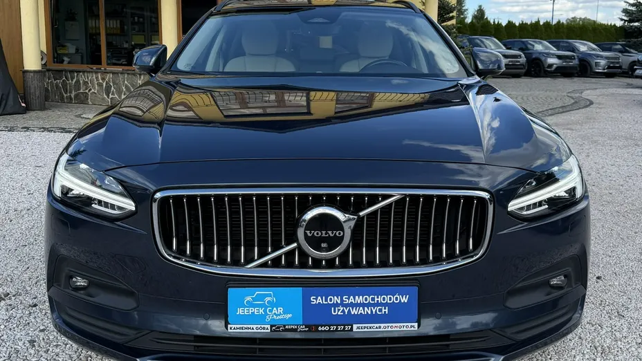 VOLVO V90 -