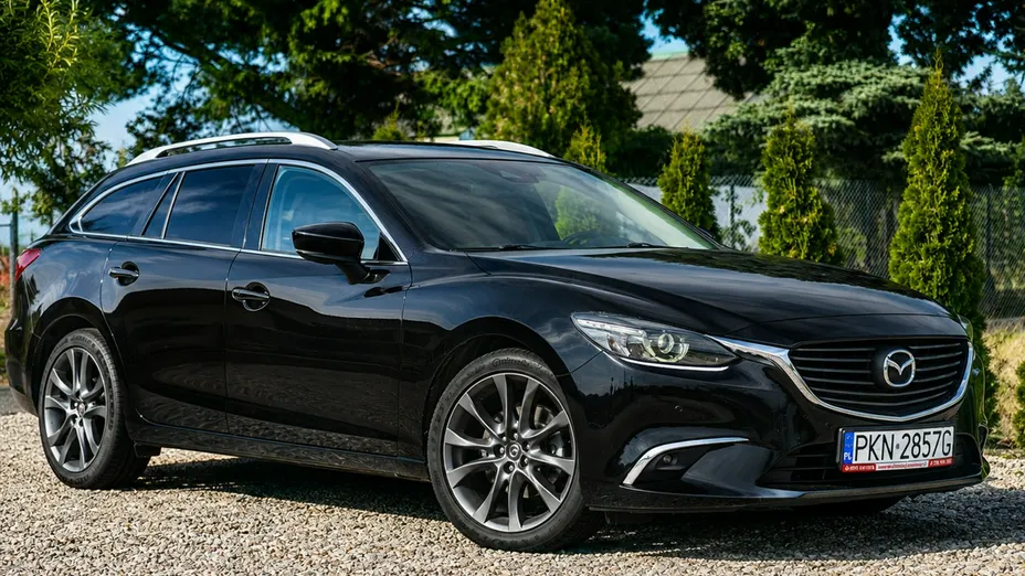 MAZDA 6 -