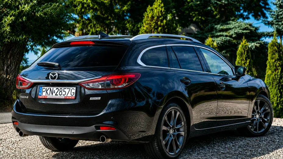 MAZDA 6 -