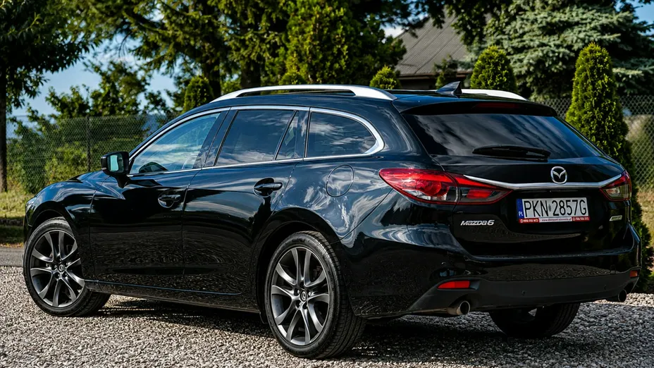 MAZDA 6 -