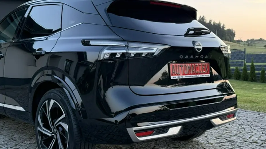 NISSAN Qashqai -