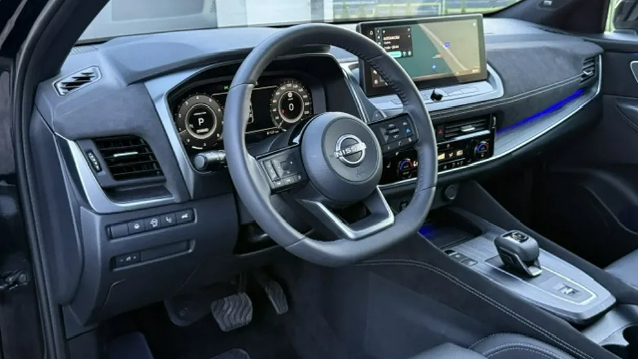 NISSAN Qashqai -