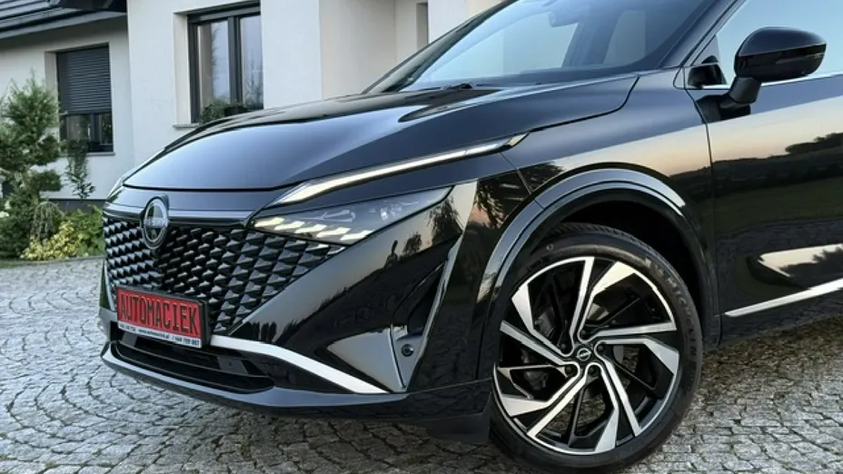 NISSAN Qashqai -