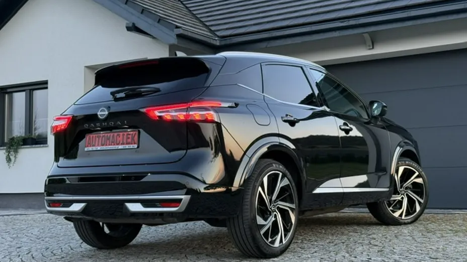 NISSAN Qashqai -