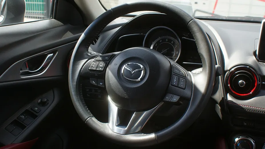MAZDA CX-3 -