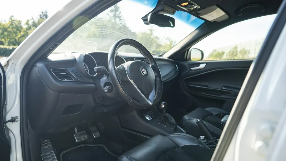 ALFA ROMEO Giulietta -
