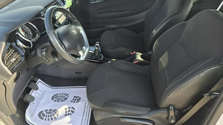 CITROEN DS3 -