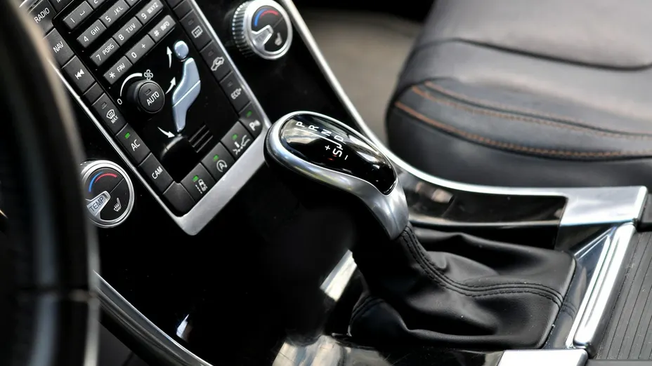 VOLVO XC60 -