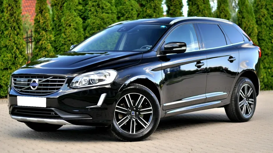 VOLVO XC60 -