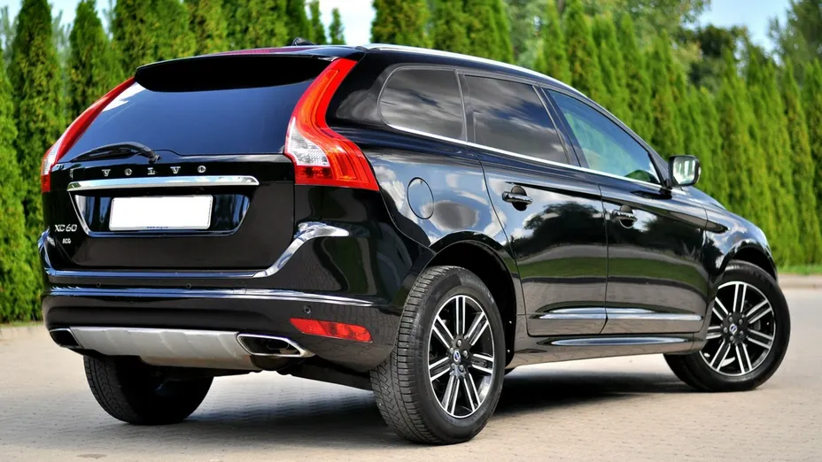 VOLVO XC60 -