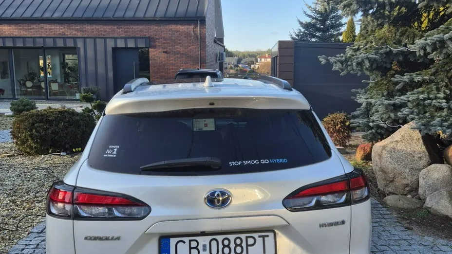 TOYOTA Corolla Cross -
