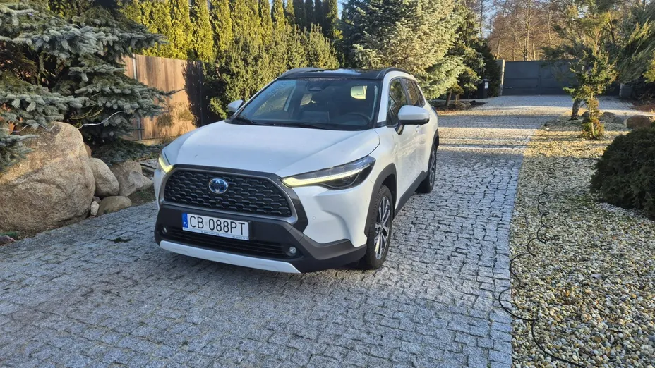 TOYOTA Corolla Cross -