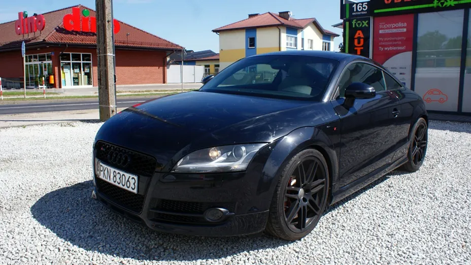 AUDI TT -