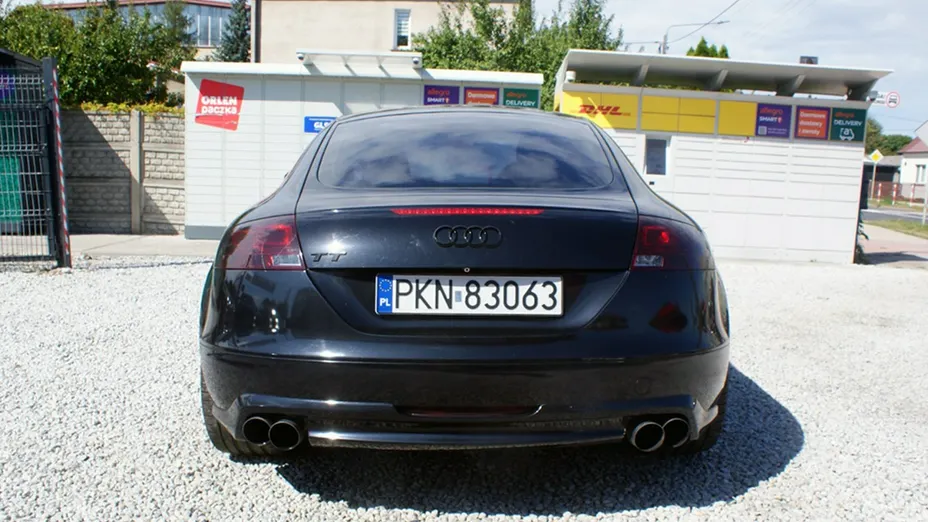 AUDI TT -