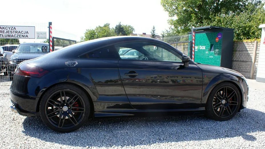 AUDI TT -