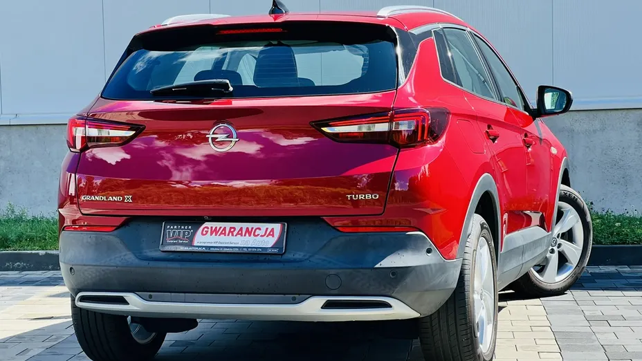 OPEL Grandland X -