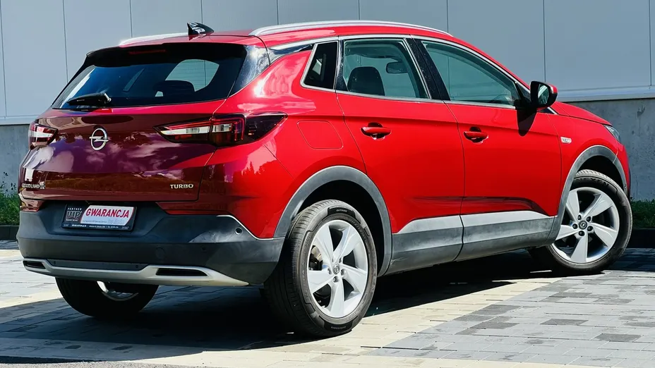 OPEL Grandland X -