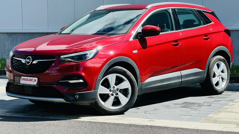 OPEL Grandland X -