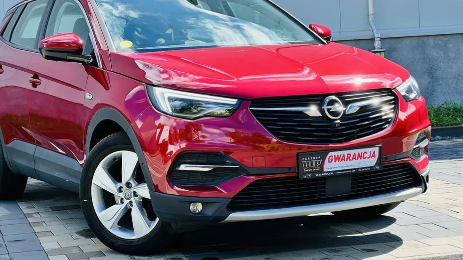 OPEL Grandland X -