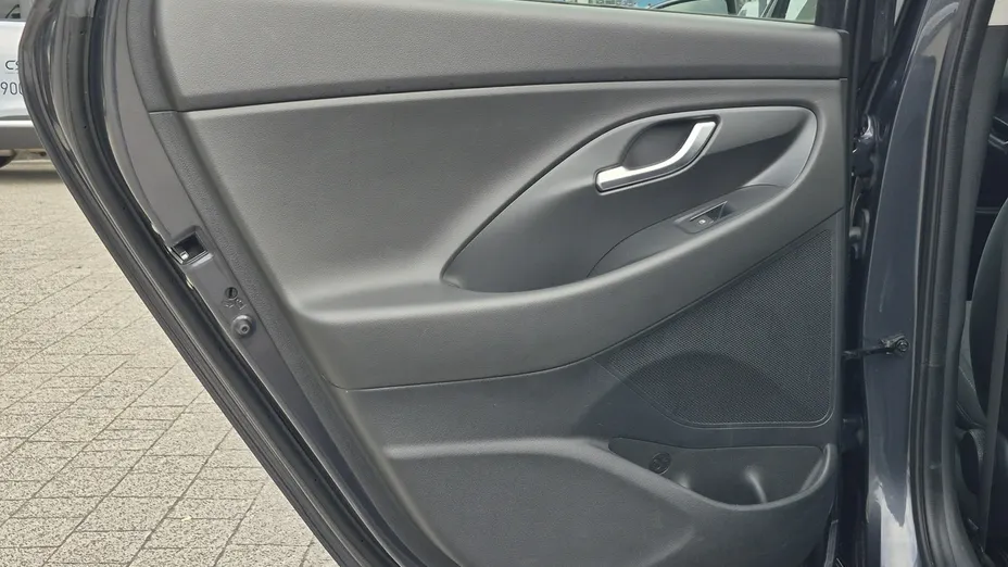 HYUNDAI i30 -