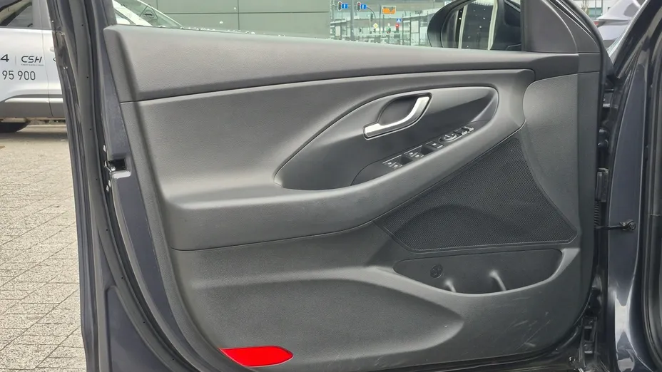 HYUNDAI i30 -