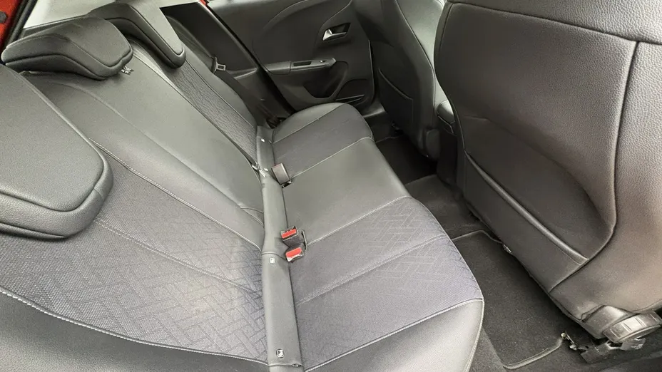 OPEL Corsa -