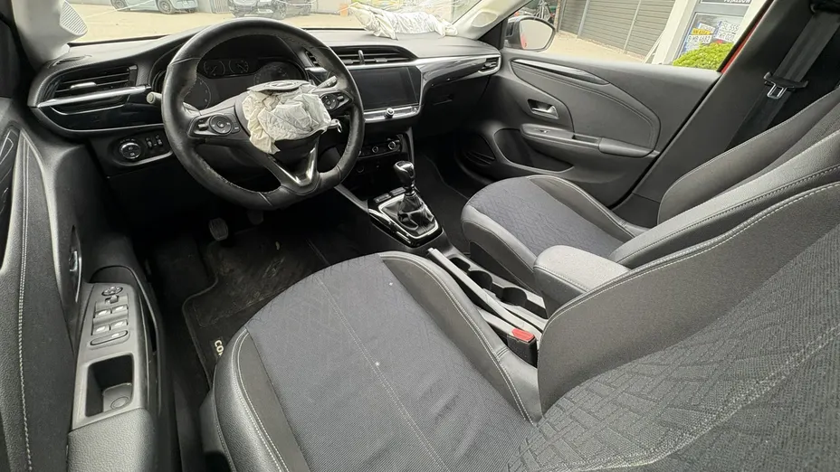 OPEL Corsa -