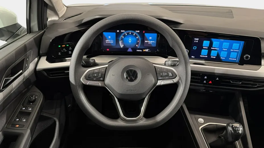 VOLKSWAGEN Golf -