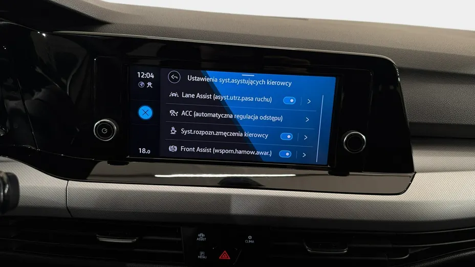 VOLKSWAGEN Golf -