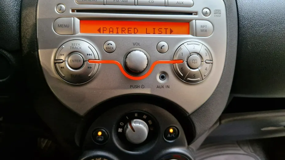 NISSAN Micra -
