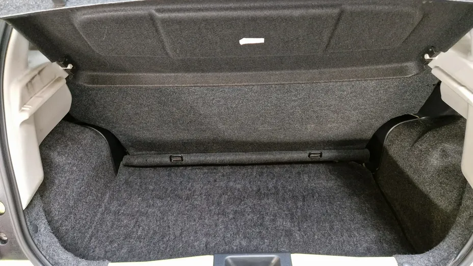 NISSAN Micra -
