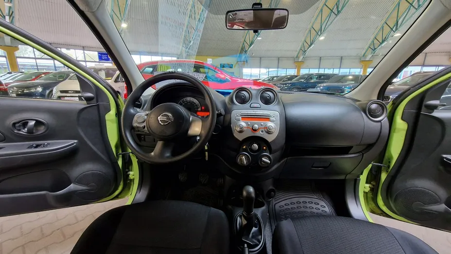 NISSAN Micra -
