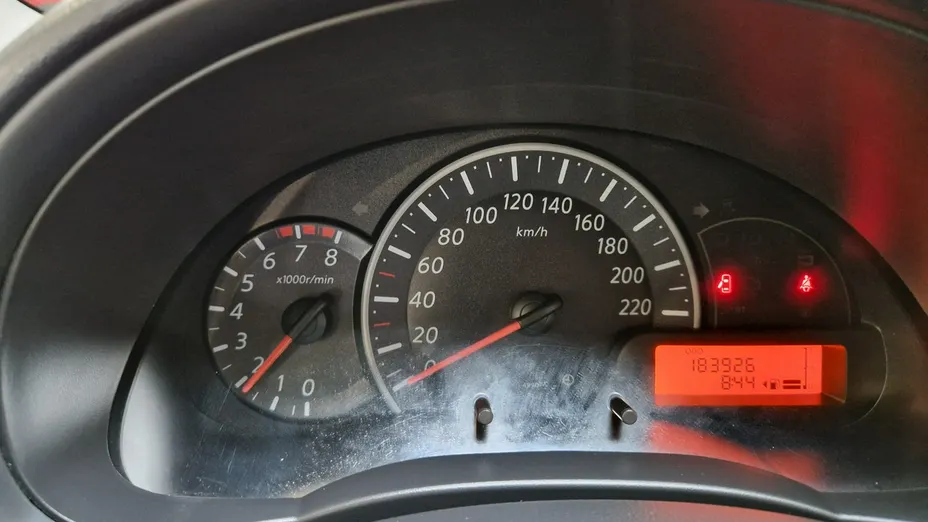 NISSAN Micra -