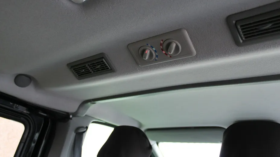 NISSAN Primastar -