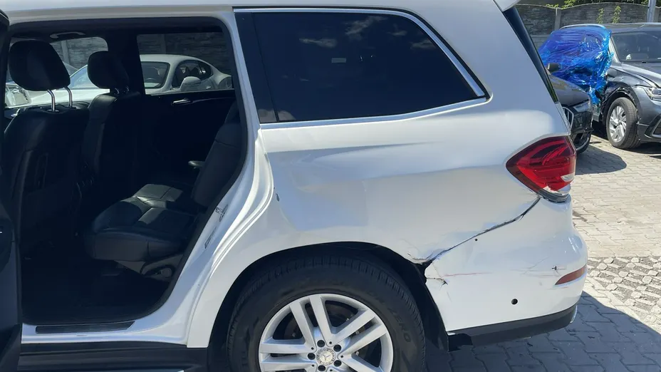 MERCEDES-BENZ GLS -