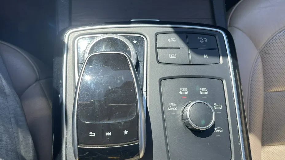 MERCEDES-BENZ GLS -