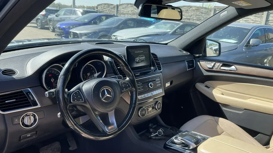 MERCEDES-BENZ GLS -