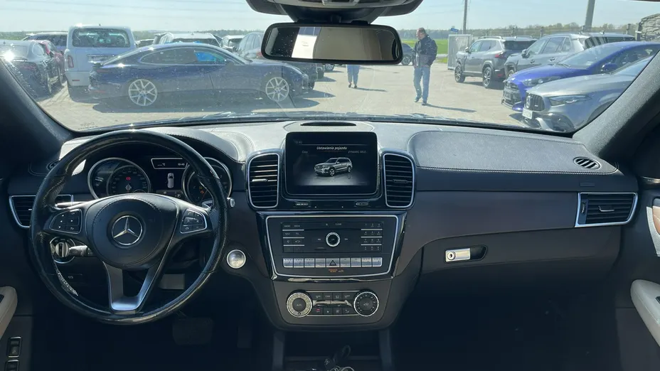 MERCEDES-BENZ GLS -