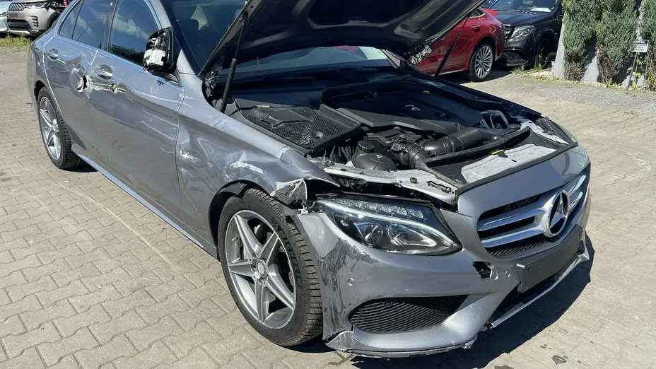 MERCEDES-BENZ C Klasa -
